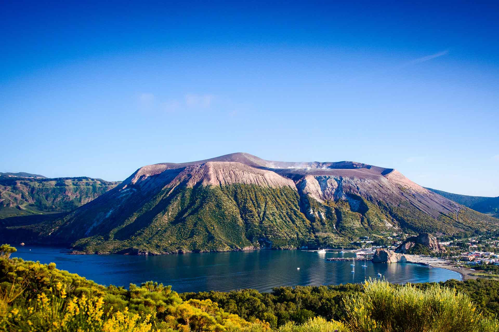 Isole Eolie Vulcano, Viaggio di gruppo guidato