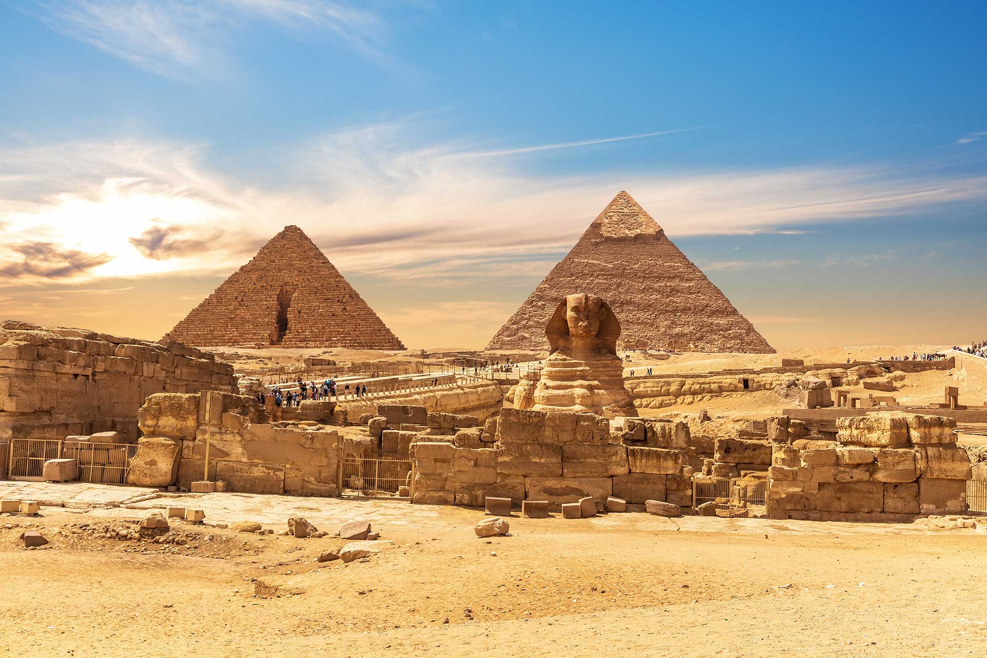 Giza, Tour di gruppo in Egitto