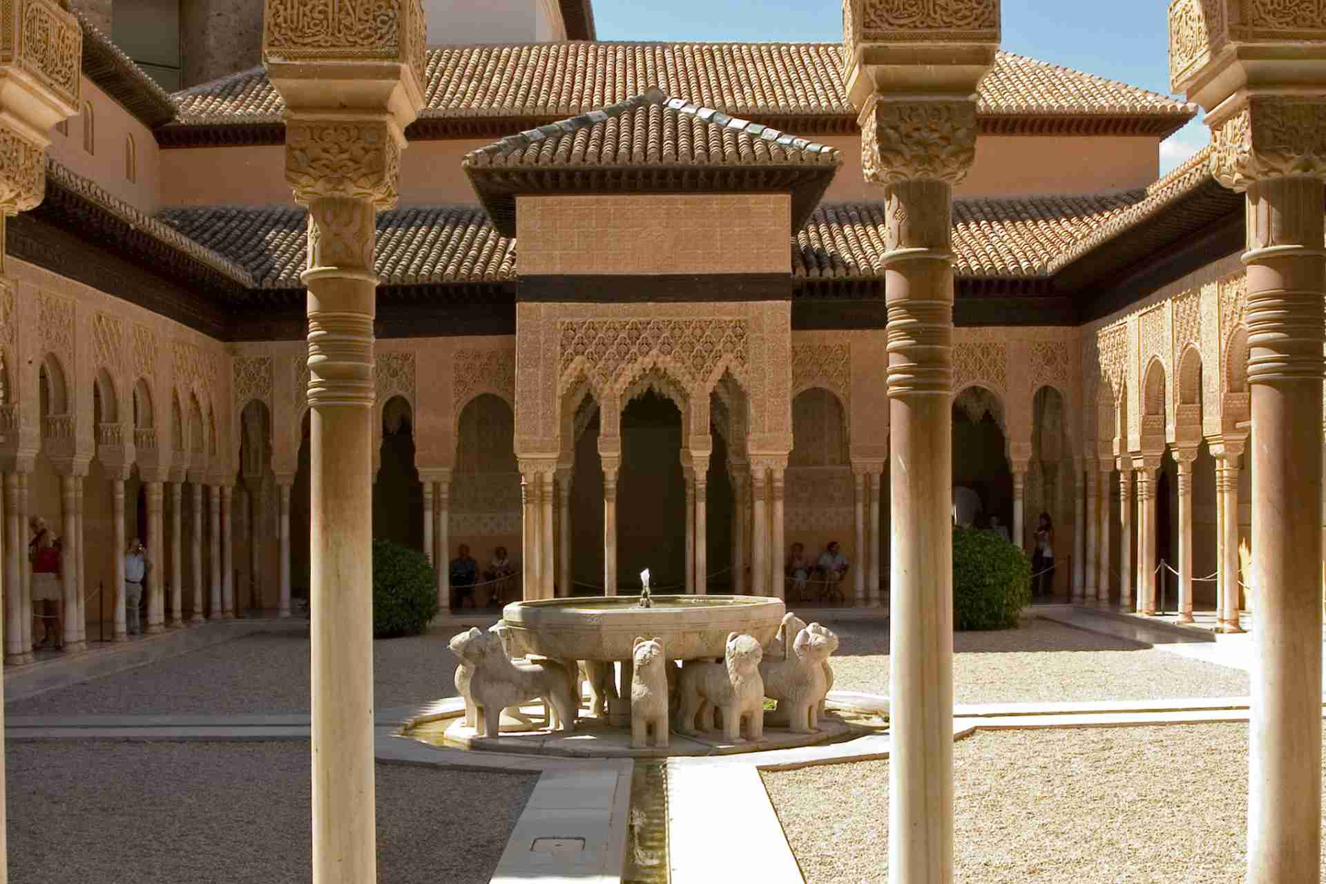 alhambra cordoba canva